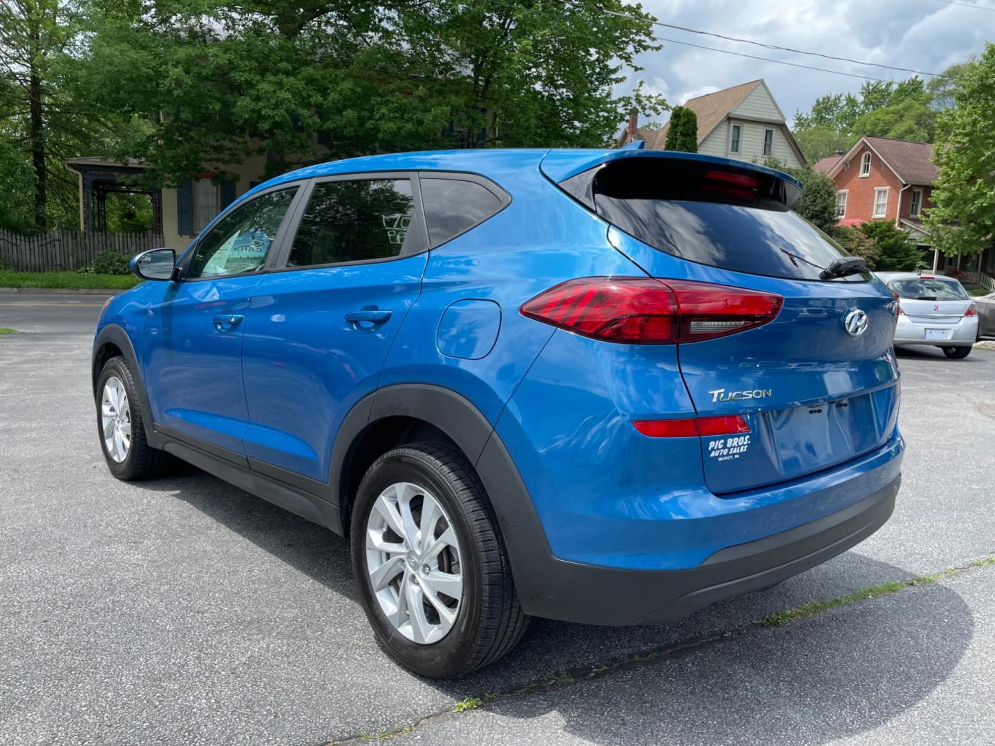 2019 blue Hyundai Tucson SE AWD (KM8J2CA41KU) with an 2.0L L4 DOHC 16V engine, 6A transmission, located at 101 N. Main Street, Muncy, PA, 17756, (570) 546-5462, 41.207691, -76.785942 - Photo#2